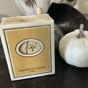 Fidjo by Guy Laroche Parfum